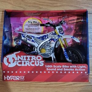 Nitro Circus Travis Pastrana 1:6 Replica Motorcycle Toy